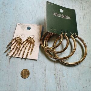 Earring Lot Wild Fable 2 Goldtone Hoops Goldtone‎ Skeleton Hand Dangles Earrings